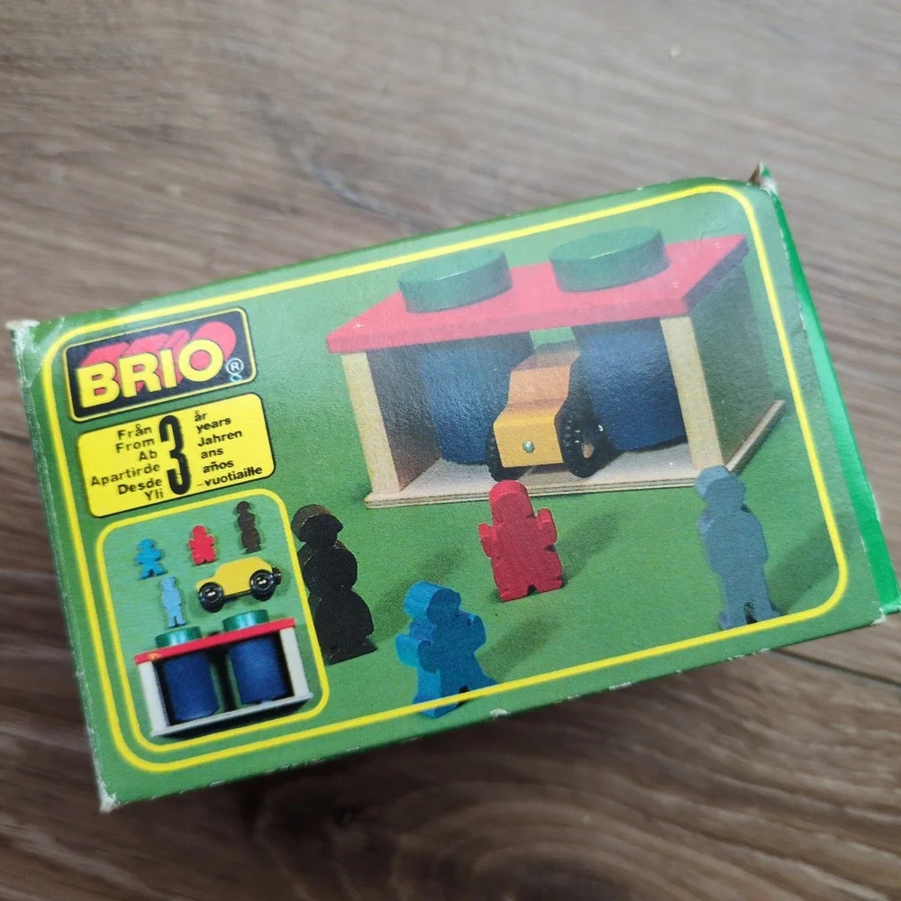 Vtg 90s BRIO Car Wash Station 33532 Wood Train Railway Set New Box